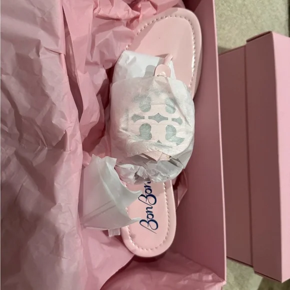 Tory Burch Blush Pink Sandals - Picture 2 of 6